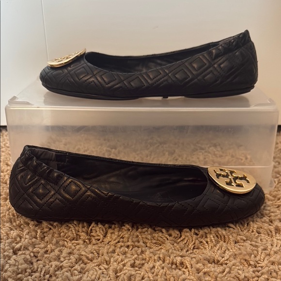 Tory Burch Black Leather Ballet Flats with Gold Medallion - Picture 3 of 3